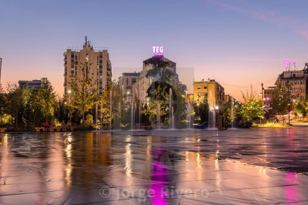 Central Apartment-New Bazar Тирана Экстерьер фото